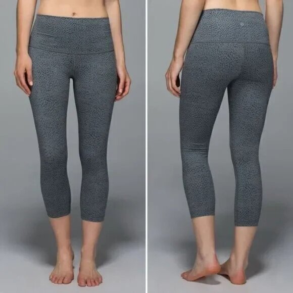 lululemon athletica Pants - Lululemon Wunder Under Cropped Leggings 6 Luon Roll Down‎ Dottie Dash Slate Gray